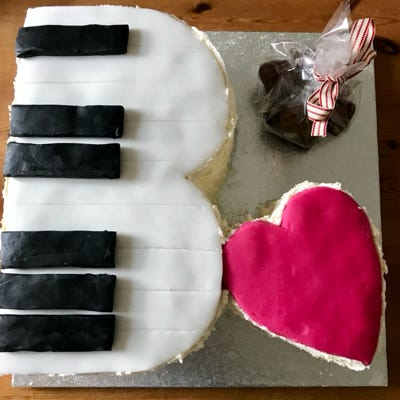 Handcrafted Cakes - Piano and Heart Birthday Cake (2019)