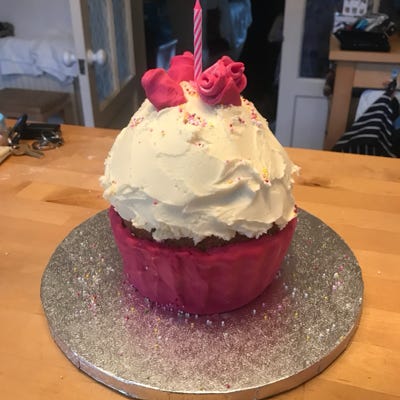 Handcrafted Cakes - Cupcake Birthday Cake (2017